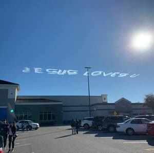 Meet your Posher, Adriana sanches